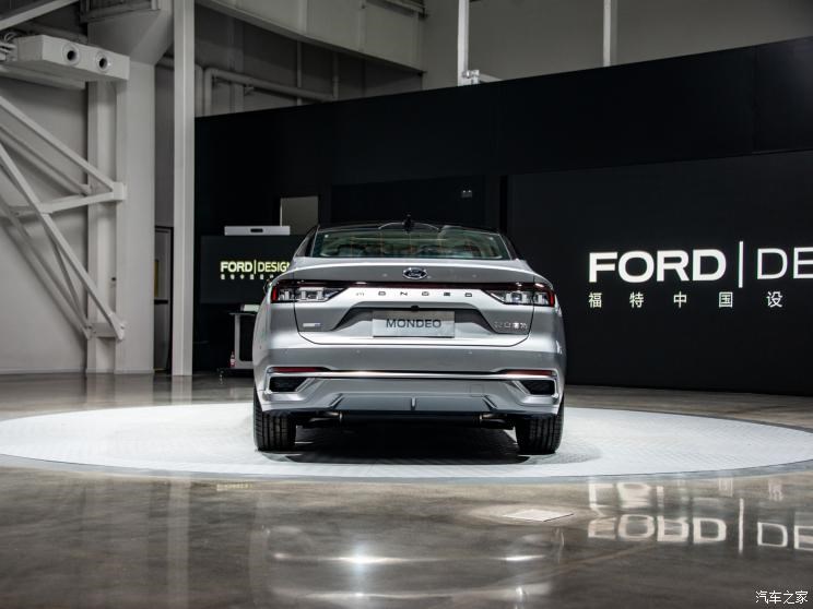 长安福特 蒙迪欧 2022款 高配版 长安福特 蒙迪欧 2022款 高配版